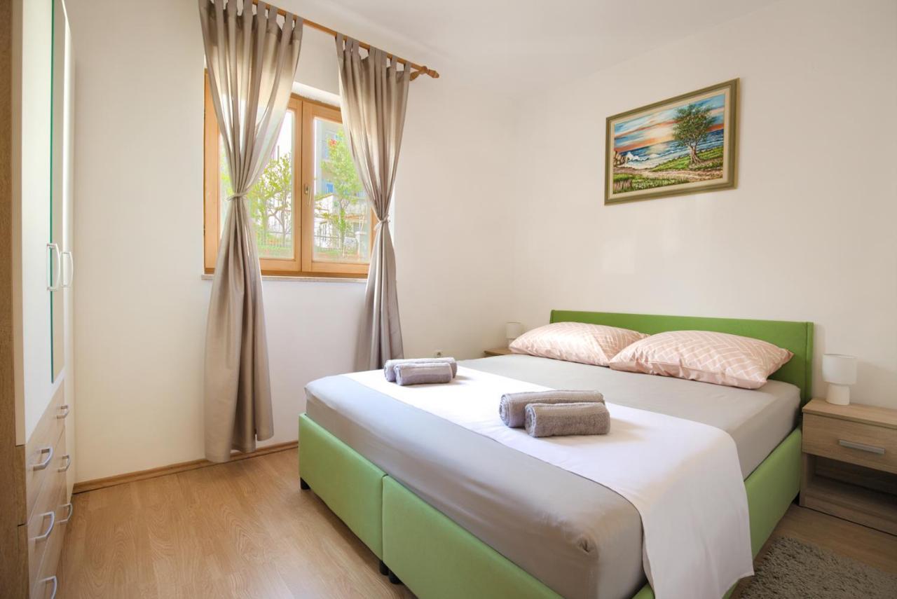 Apartman Andi Appartement Pula Buitenkant foto